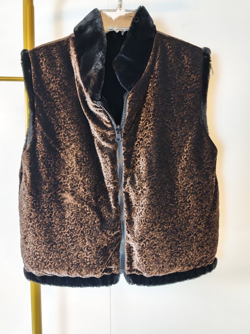 Reversible Milon Faux Fur Vest Womens Medium Brown Black Embossed Textured Zip